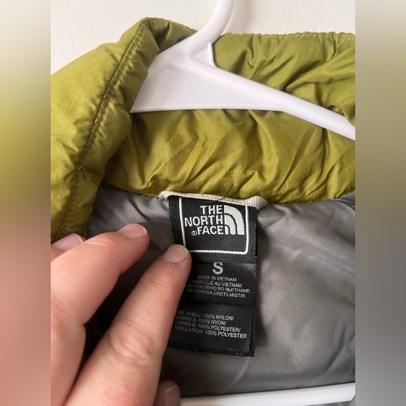 The North Face Women's Olive 550 Puffer Down Jacket
Size Small - Picture 2 of 5